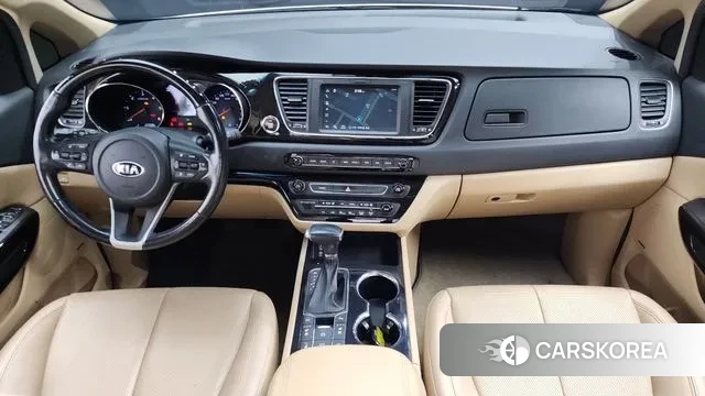 Kia The New Carnival id 3423426 из Кореи 17