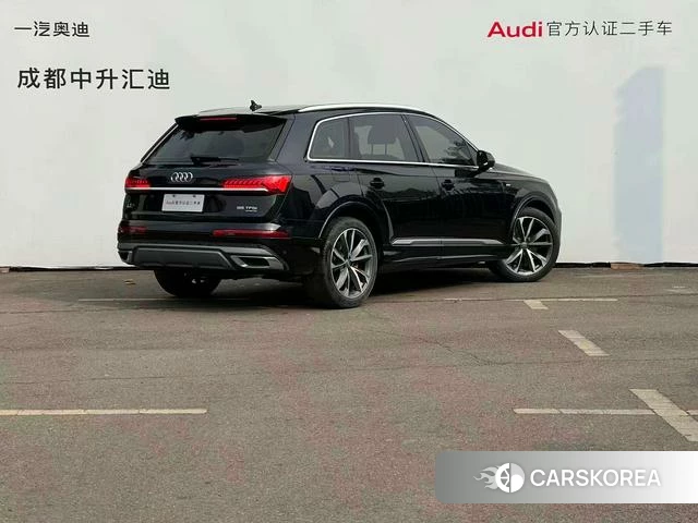 Audi Q7 id 4213894 из Китая 27
