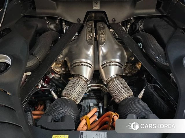 Ferrari 296 GTB id 3940490 из Кореи 17