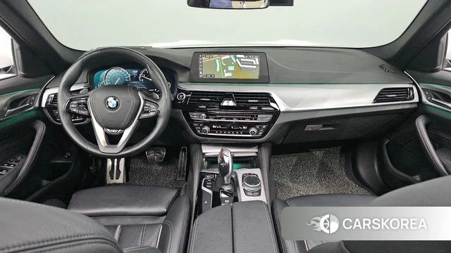 BMW 5 Series (G30) id 4331599 из Кореи 17