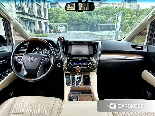Toyota Elfa id 4240084 из Китая 7