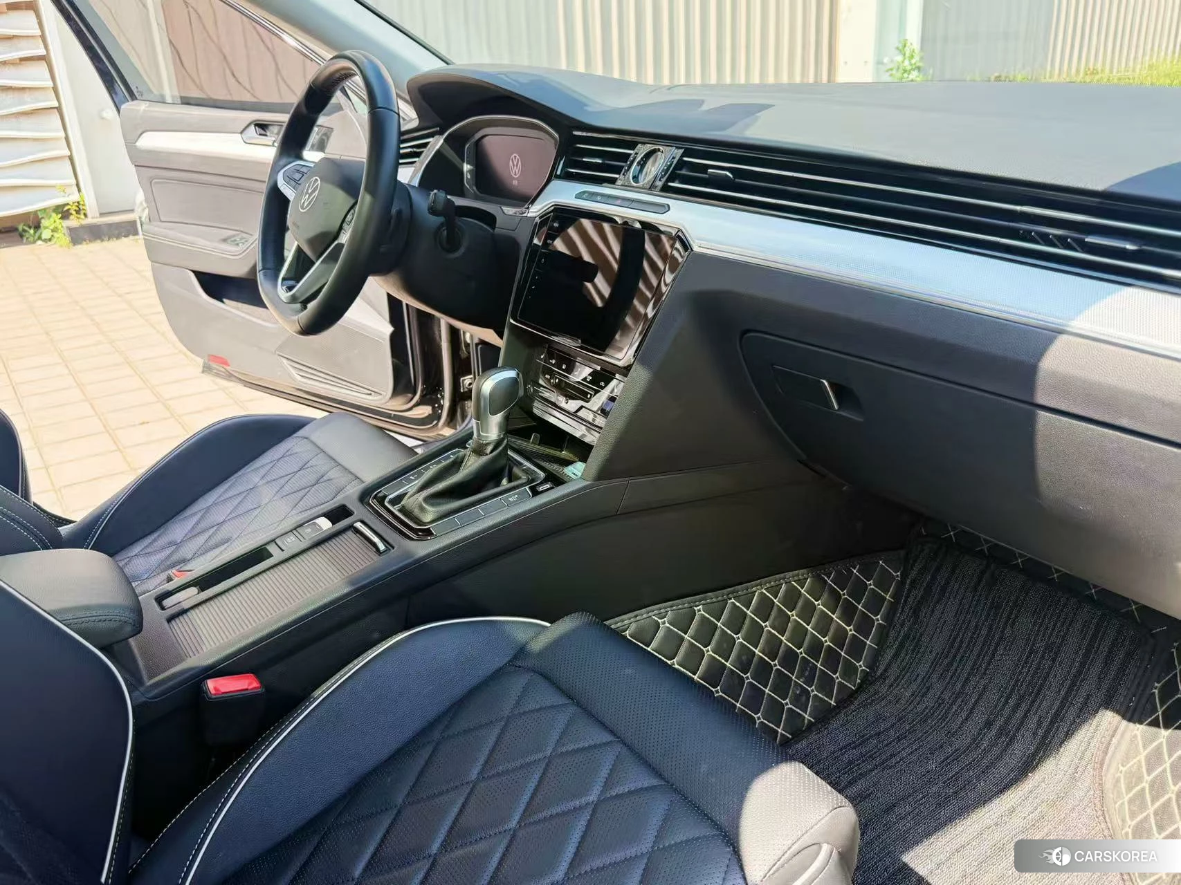 Volkswagen Magotan PHEV id 4407594 из Китая 14