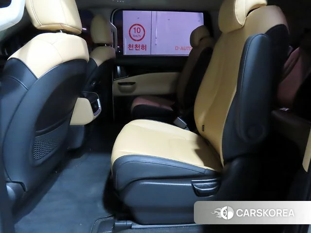 Kia Carnival 4th generation id 4224006 из Кореи 17