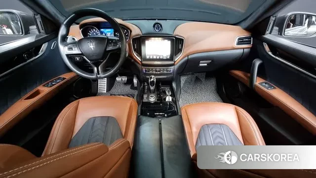 Maserati Ghibli id 3449643 из Кореи 17