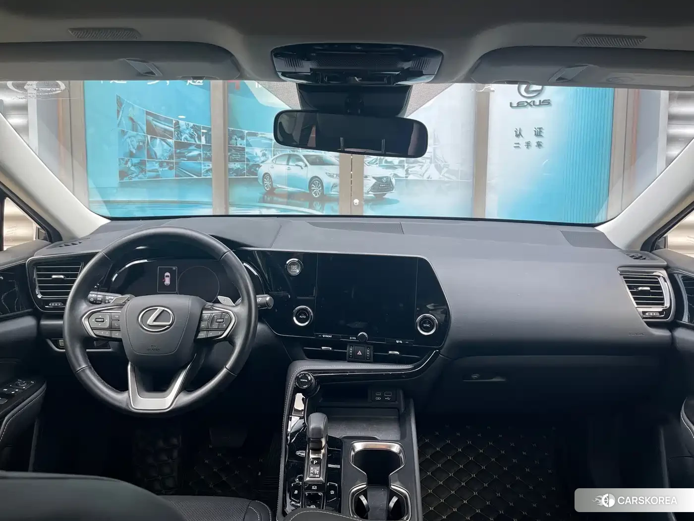 Lexus NX id 4669254 из Китая 21