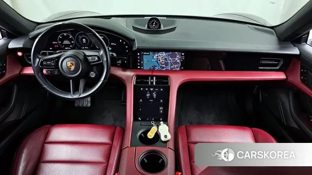 Porsche Taycan id 3519445 из Кореи 17