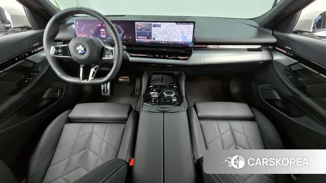 BMW 5 Series (G60) id 3467186 из Кореи 17