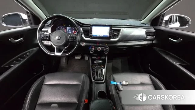 Kia Stonic id 3380416 из Кореи 17