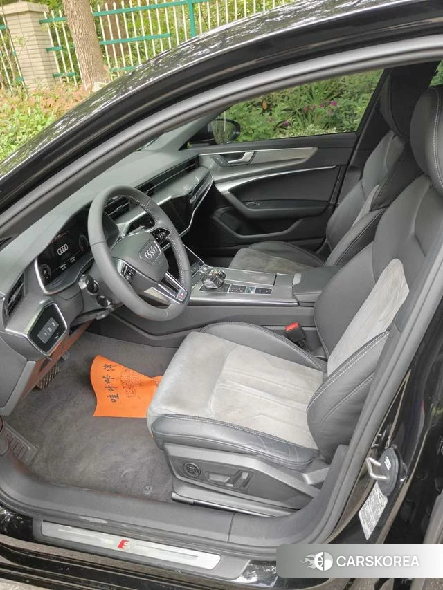 Audi A6L id 4277769 из Китая 8