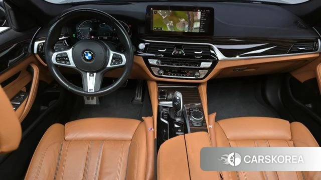 BMW 5 Series (G30) id 4293426 из Кореи 17