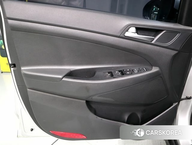 Hyundai All New Tucson id 4536838 из Кореи 17