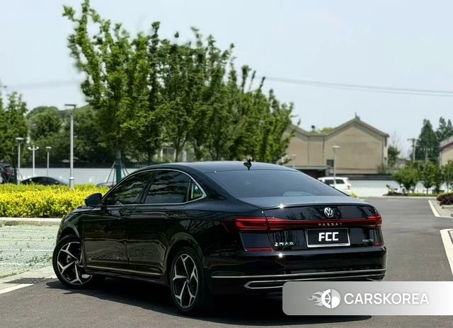 Volkswagen Passat id 4301464 из Китая 7