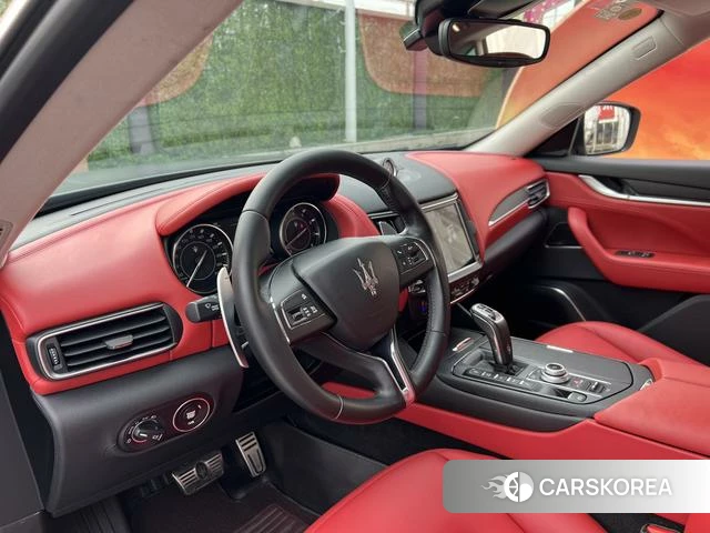 Maserati Levante id 4219592 из Китая 21