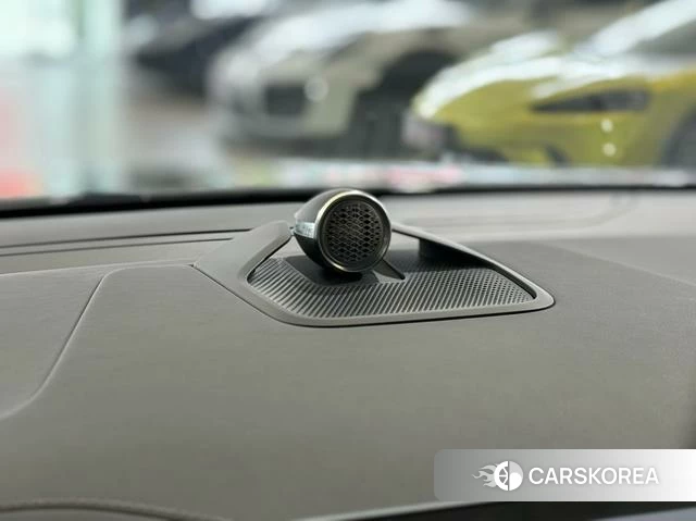 Volvo EM90 id 4198958 из Китая 21