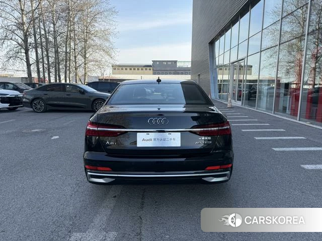 Audi A6L id 4275652 из Китая 13
