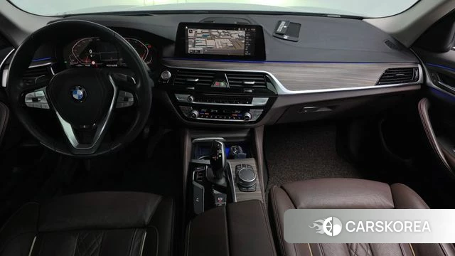 BMW 5 Series (G30) id 3833990 из Кореи 17