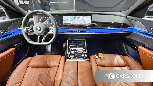 BMW 7 Series (G70) id 3327289 из Кореи 17