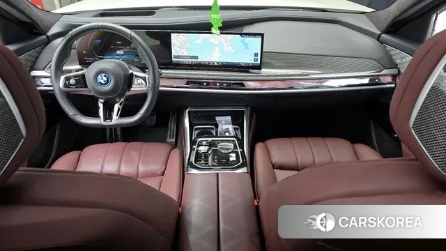 BMW i7 (G70) id 3684649 из Кореи 17