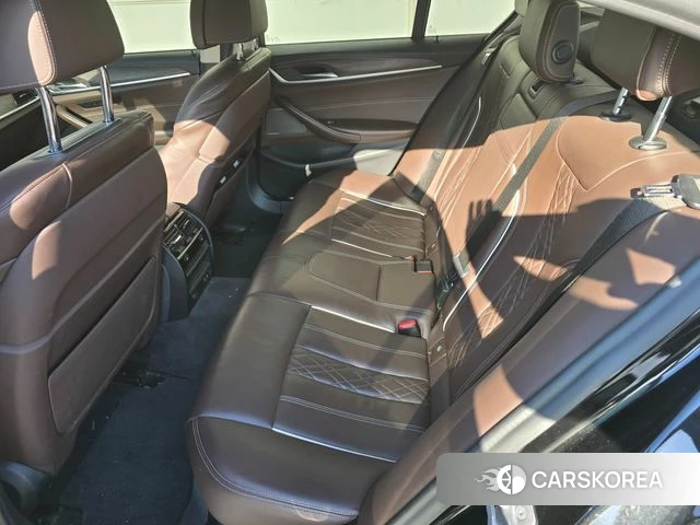 BMW 5 Series (G30) id 3820032 из Кореи 16