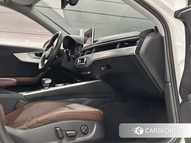 Audi A4L id 4227348 из Китая 10