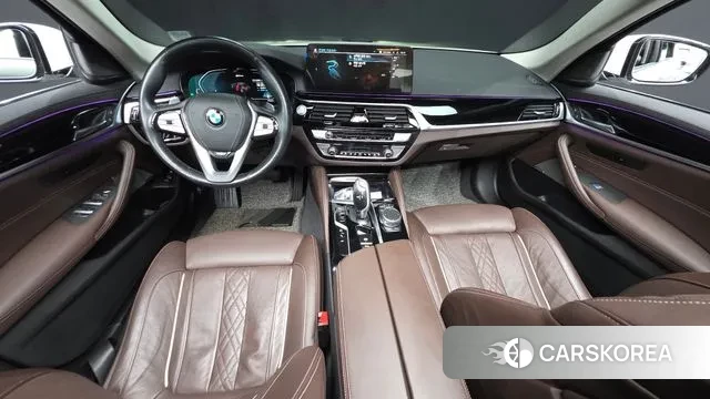 BMW 5 Series (G30) id 3587221 из Кореи 17