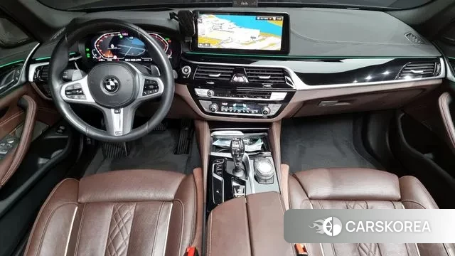 BMW 5 Series (G30) id 2998396 из Кореи 17