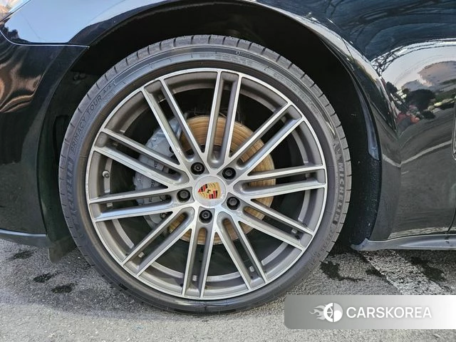 Porsche Panamera (971) id 4298844 из Кореи 17