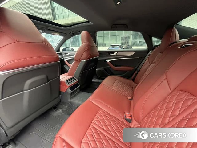 Audi A7L id 4274043 из Китая 13