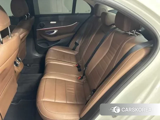 Mercedes-Benz E-Class W213 id 3098184 из Кореи 17