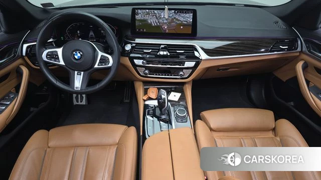 BMW 5 Series (G30) id 3941134 из Кореи 17