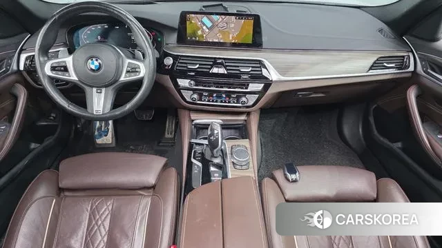 BMW 5 Series (G30) id 3514588 из Кореи 17