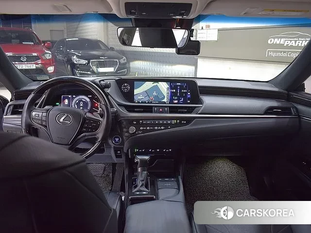 Lexus ES300h 7th generation id 3028001 из Кореи 17