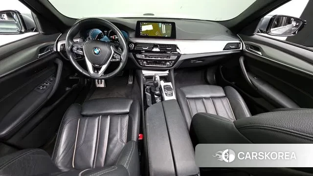 BMW 5 Series (G30) id 3672841 из Кореи 17