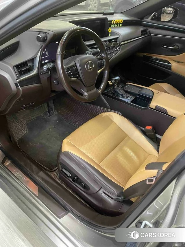 Lexus ES id 4276299 из Китая 7