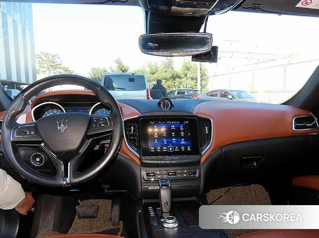 Maserati Ghibli id 3942635 из Кореи 17
