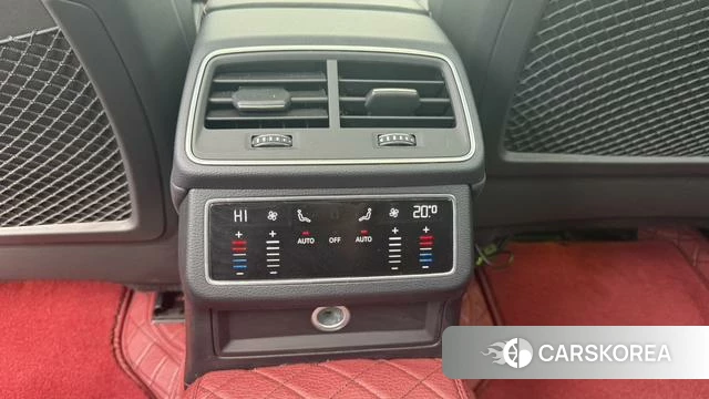 Audi A6L id 4210606 из Китая 9