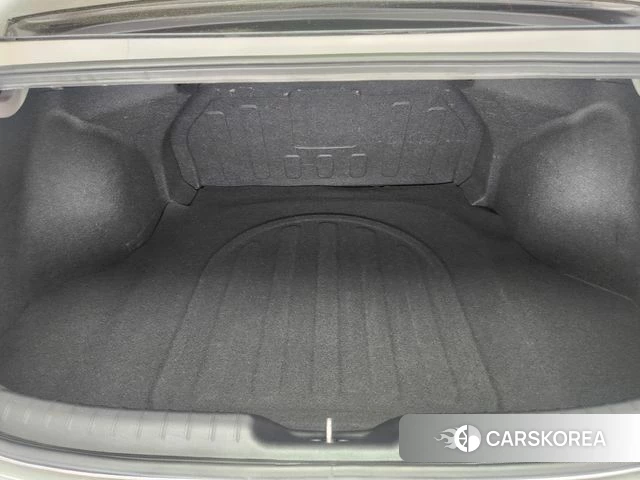 Hyundai Avante Hybrid (CN7) id 4018719 из Кореи 16