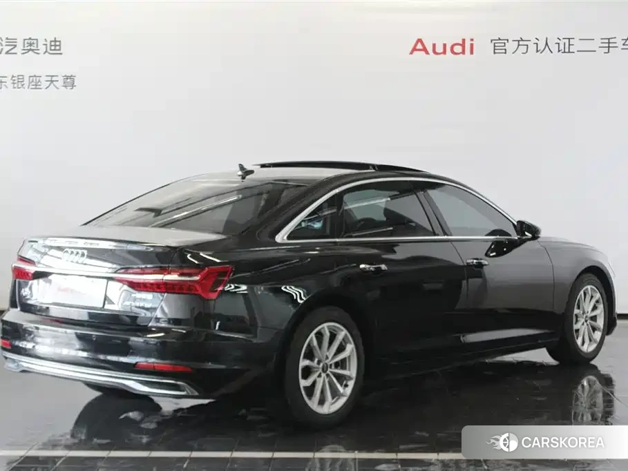 Audi A6L id 4576370 из Китая 8