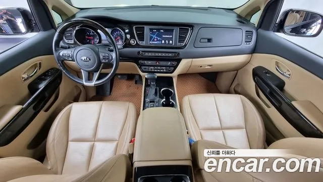 Kia The New Carnival id 2916960 из Кореи 17