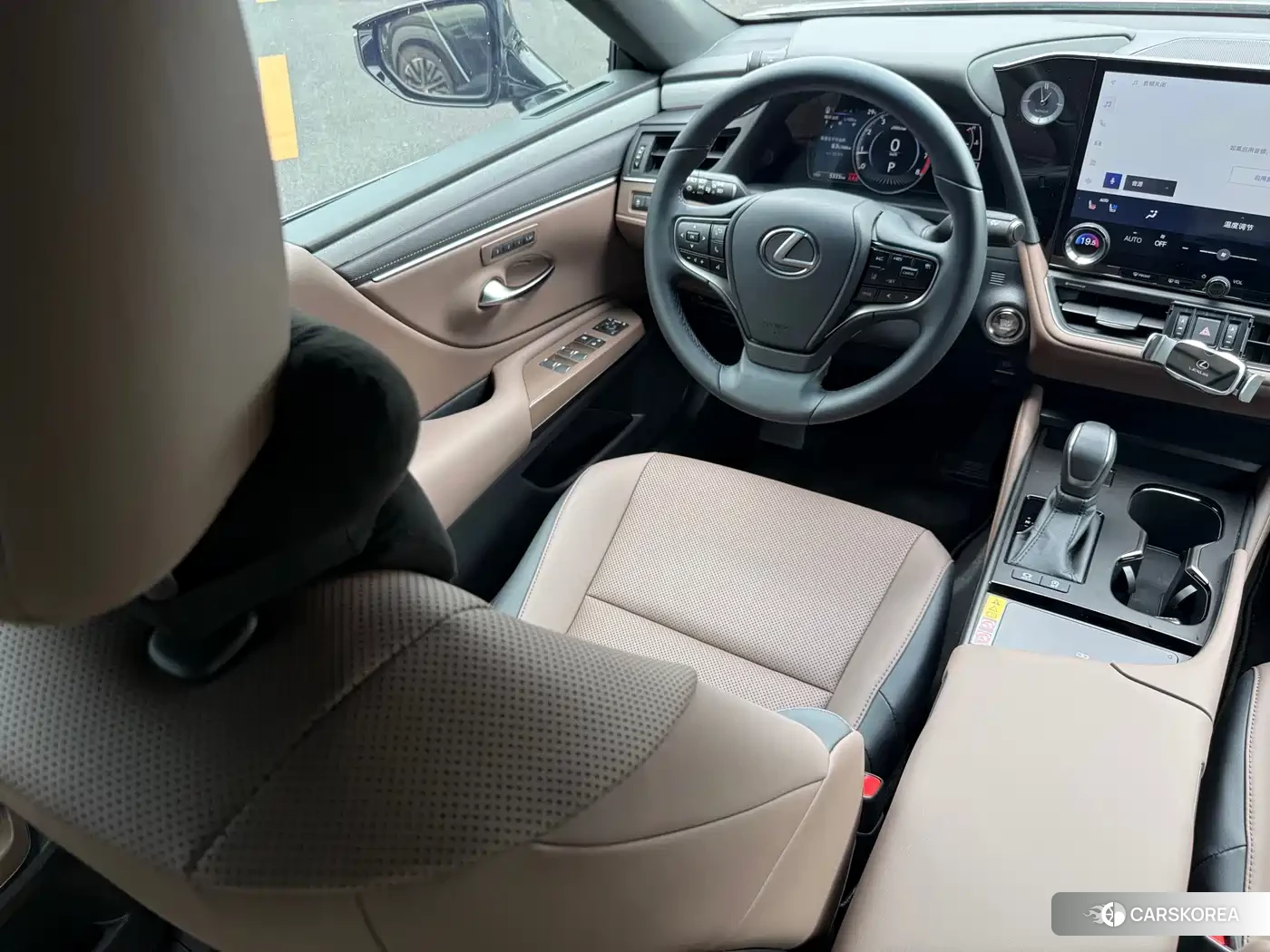 Lexus ES id 4547986 из Китая 13