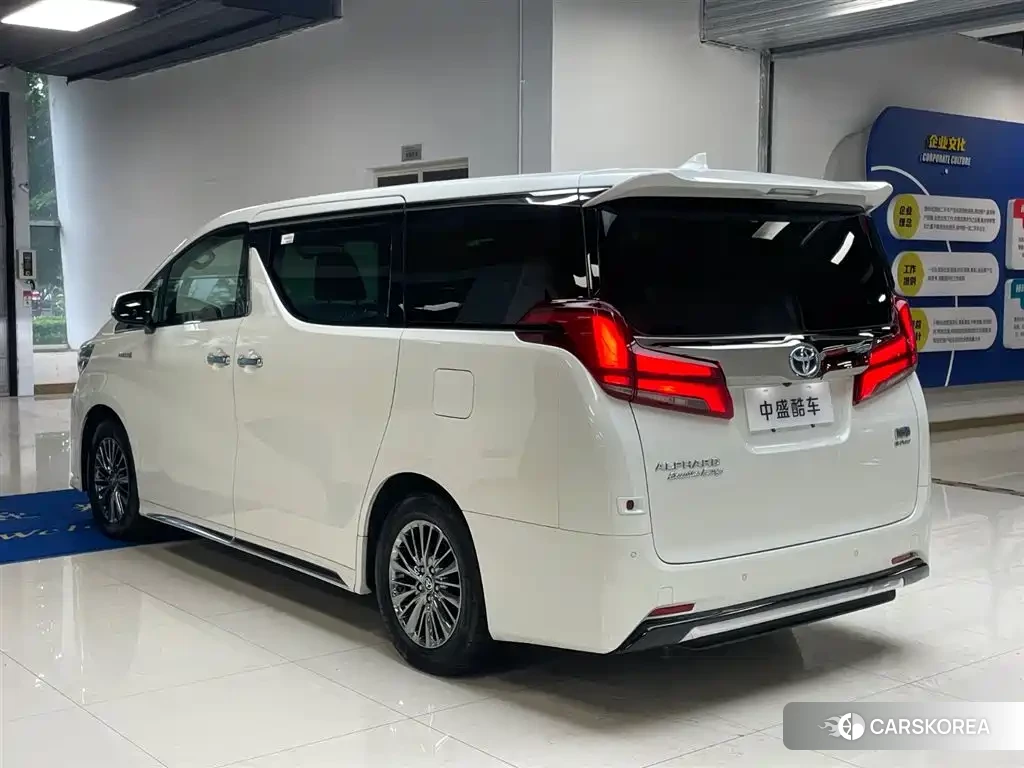 Toyota Elfa id 4599735 из Китая 31