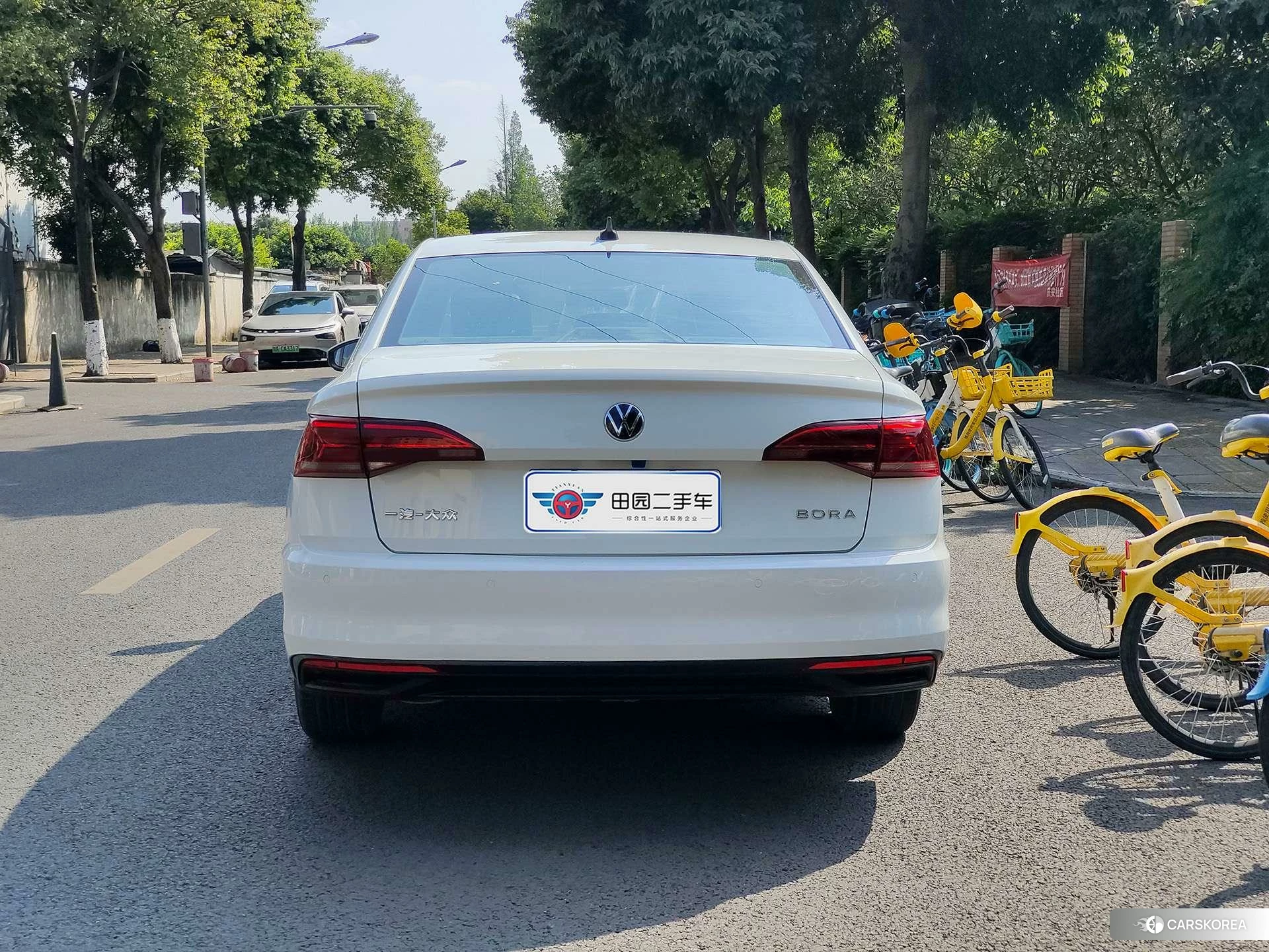 Volkswagen Bora id 4441062 из Китая 8