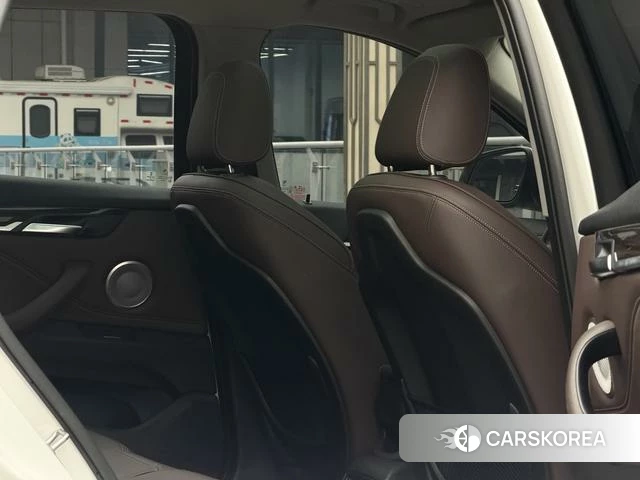 BMW X1 id 4257741 из Китая 7
