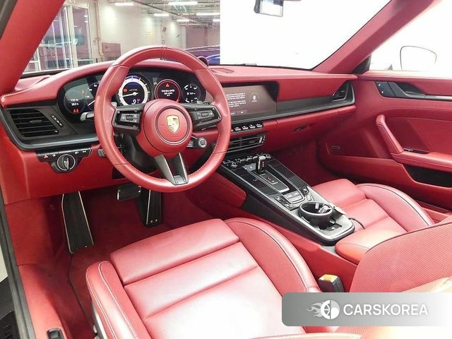Porsche 911(992) id 4724138 из Кореи 17