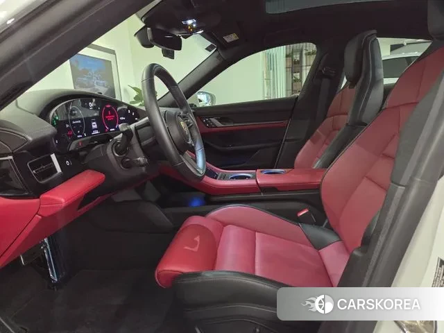 Porsche Taycan id 3377207 из Кореи 9