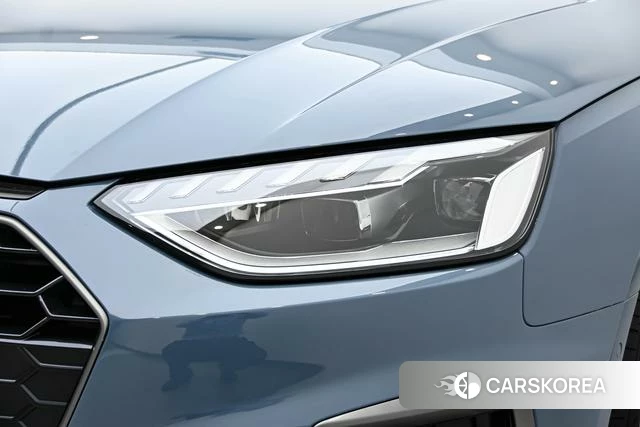 Audi A4L id 4261396 из Китая 17