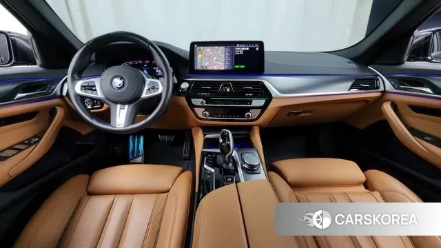 BMW 5 Series (G30) id 3342074 из Кореи 17