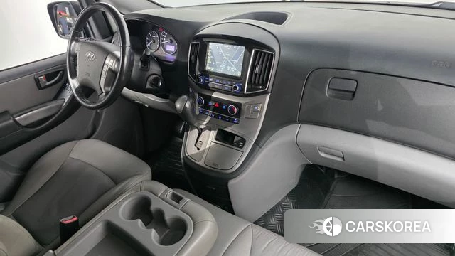 Hyundai The New Grand Starex id 4918692 из Кореи 17