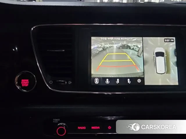 Kia The New Carnival id 2976543 из Кореи 17