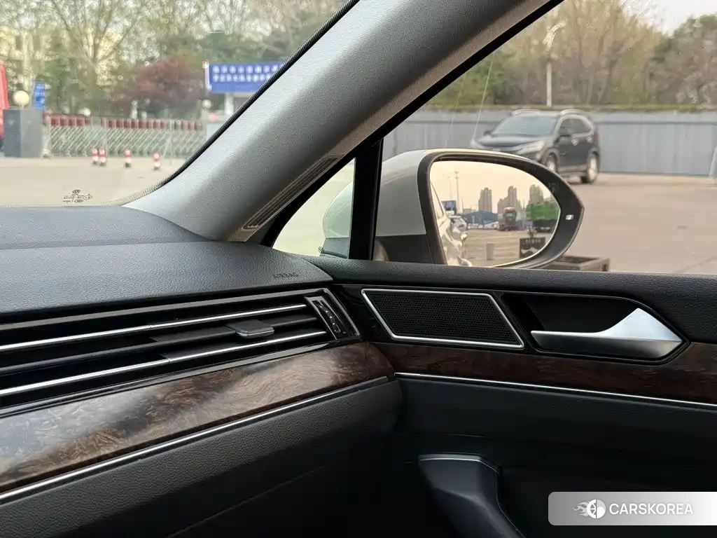 Volkswagen Magotan id 4554047 из Китая 15